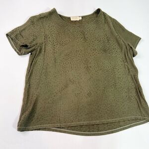 Nation LTD Top Womens Medium Crew Neck Short Sleeve Animal satin Pullover fall